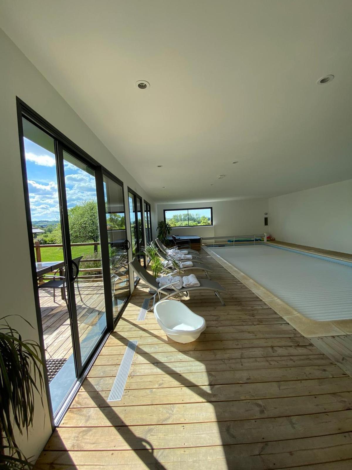 Piscine Interieure Privee Chauffee Toute L Annee Et Spa St Martin Saint-Martin-l'Hortier Exterior photo