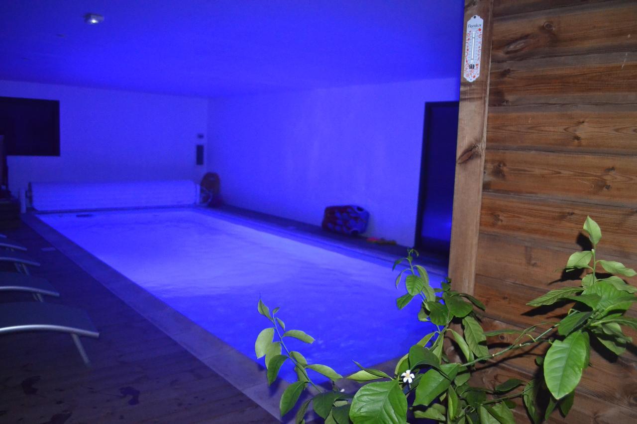 Piscine Interieure Privee Chauffee Toute L Annee Et Spa St Martin Saint-Martin-l'Hortier Exterior photo
